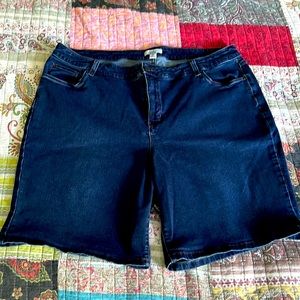 Croft & Barrow Jean Shorts, size 18W, dark blue
